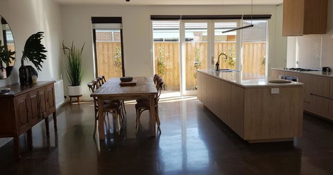 Laguna - Accommodation Bookings 2