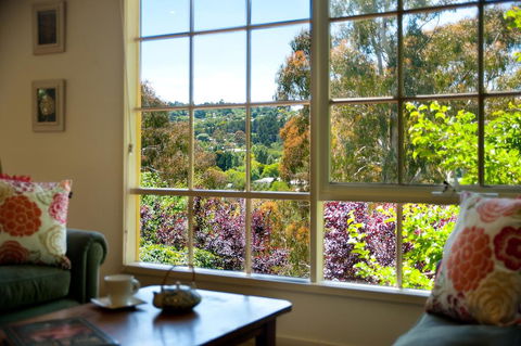 Lake Cottage - Accommodation Bookings 0