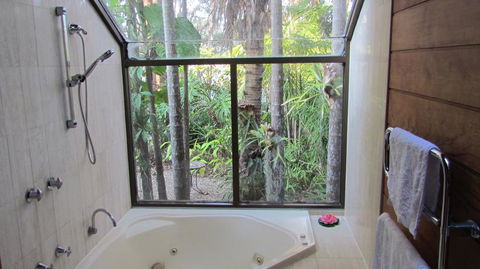 Lake Russell Luxury Retreat - Accommodation Bookings 0