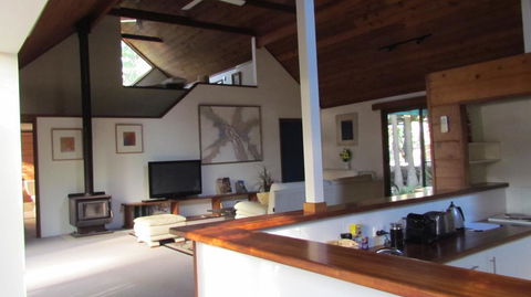 Lake Russell Luxury Retreat - Accommodation Bookings 2