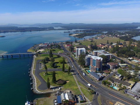 Lakeside Flats 1 - Accommodation Bookings 3
