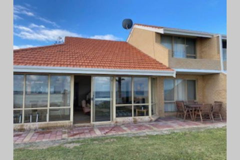 Lands Edge - Accommodation Bookings 1