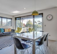 Large and brand-new apartment close to city - Accommodation Bookings