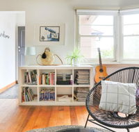 Large Quiet Art Deco Apt Camberwell - Accommodation Bookings