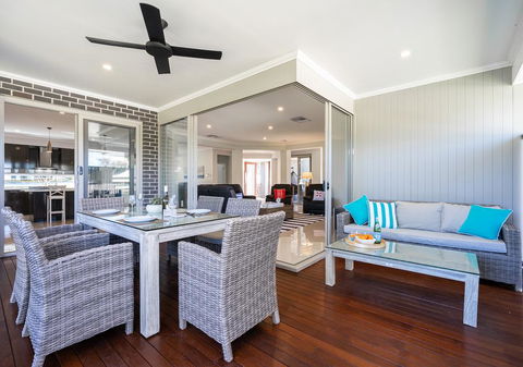 Latitude 38 South - Accommodation Bookings 1