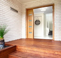 Laze  Lemon Tree - Accommodation Bookings
