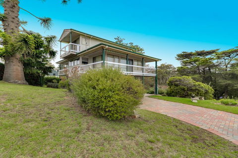 Leighton Bay Walk - Accommodation Bookings 1