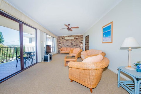 Lentara St 12 - Fingal Bay - Accommodation Bookings 3