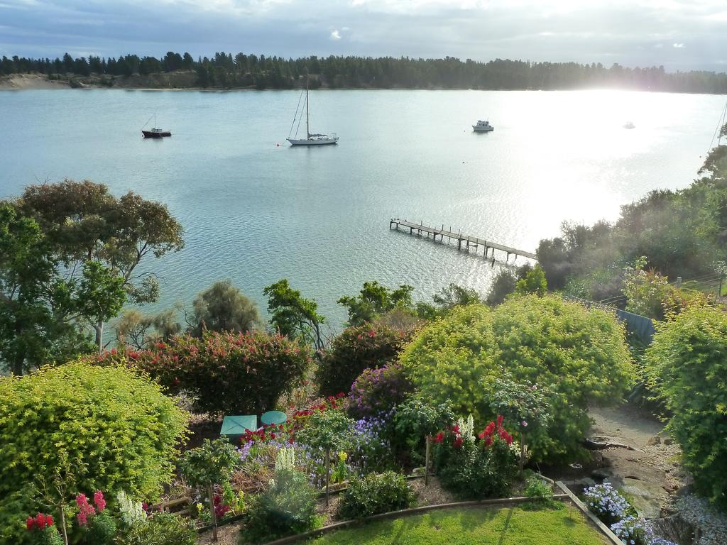 Lewisham TAS Accommodation Bookings