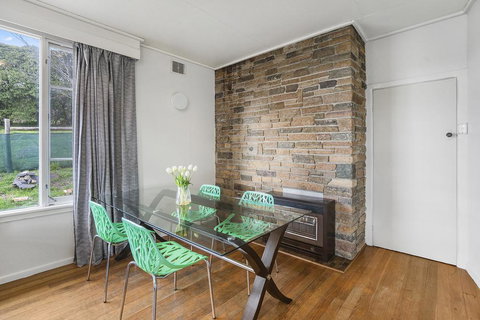 Lilydale 3 Bedroom House Pet Friendly - Accommodation Bookings 2