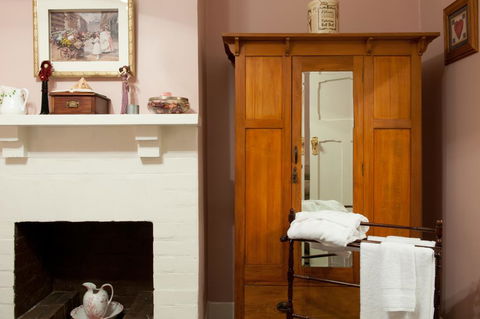Linfield Cottage - Accommodation Bookings 3