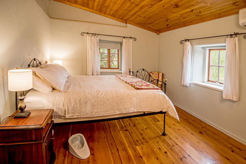 Lucy's Cottage - Accommodation Bookings 1