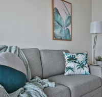 Luxurious and Chic 2BR Apartment in Melbourne CBD