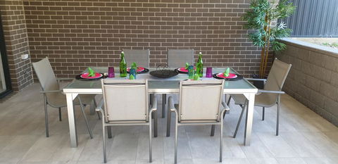 Luxurious Tranquil House Near Parramatta River Perfect For Large Group Retreat - Accommodation Bookings 3