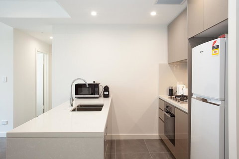 Luxury 3 Bedroom Apartment In An Amazing Location - Accommodation Bookings 3