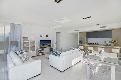LUXURY BALE PENTHOUSE & JACUZZI SPA 1328 NORTH CULTURE - Accommodation Bookings 3