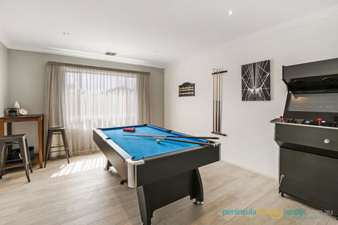 Luxury Coastal Escape - Accommodation Bookings 2