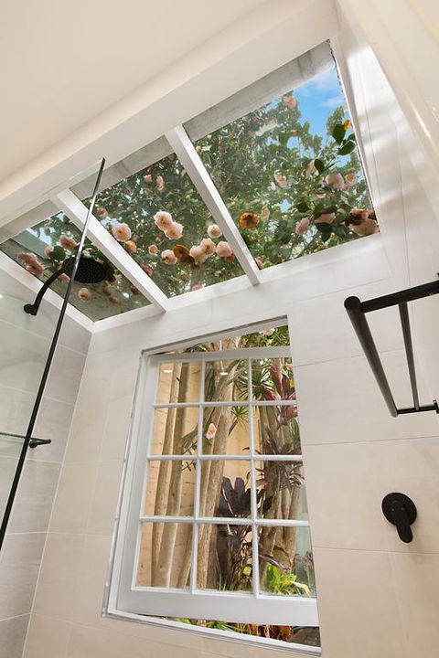 Luxury Designer Paddington Cottage + FREE WIFI - Accommodation Bookings 3