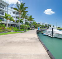 Luxury Marina View Apartment