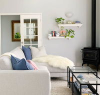 Luxury Storybook Manor Guest Suite - Accommodation Bookings