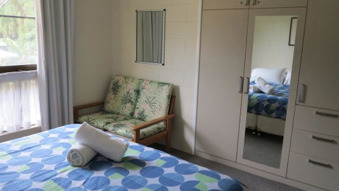 Magnetic Reef Unit 7 - Accommodation Bookings 3