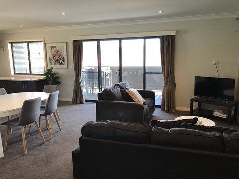 Maison Noir 1 - Accommodation Bookings 0