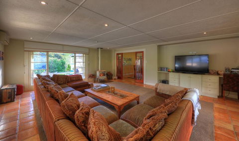 Maleny Homestead & Cottage - Accommodation Bookings 1