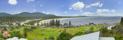 Malibu Holiday House, 6 Dulconghi Street - Accommodation Bookings 2