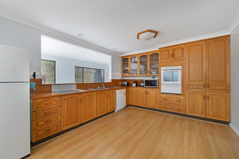 Malibu Holiday House, 6 Dulconghi Street - Accommodation Bookings 0