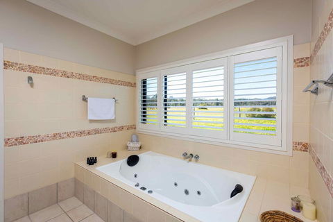 Mandalay Villas - Villa 2 - Accommodation Bookings 1
