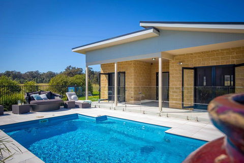 Mandalay Villas - Villa 2 - Accommodation Bookings 0