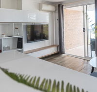 Manly Beachfront Apartment - Accommodation Bookings