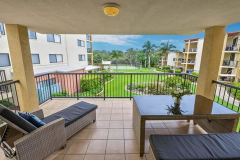 Marcoola Beachfront 3BR -Pool-100m To The Beach. - Accommodation Bookings 2