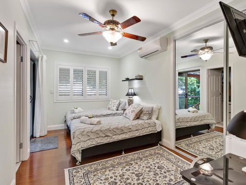Margate House - Accommodation Bookings 2