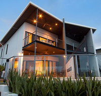 Marina Views Townhouse - Accommodation Bookings