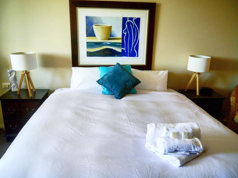 Marine Boutique Apartments - Accommodation Bookings 2