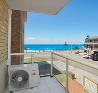 Marine Court - The Entrance - Accommodation Bookings