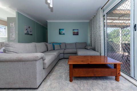 Marine Drive, 32 - Accommodation Bookings 1
