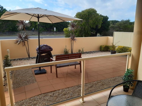 Maxs Beachside Villa - Accommodation Bookings 1