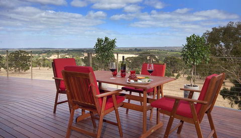 McLaren Eye - Accommodation Bookings 1