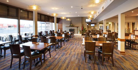 Meadow Inn Hotel-Motel - Accommodation Bookings 3