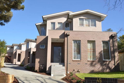 Melbourne Luxury Villa At Doncaster - Accommodation Bookings 2
