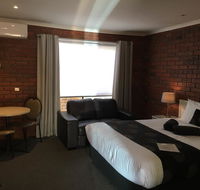 Melton Motor Inn and Apartments
