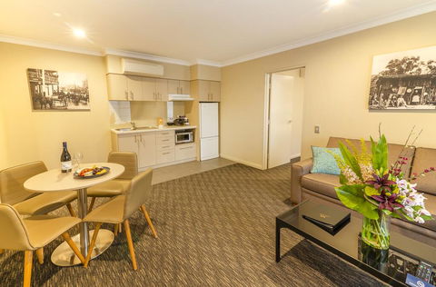 Mercure Orange - Accommodation Bookings 2