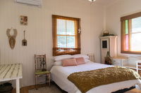 Book Meringandan Accommodation Vacations Accommodation Bookings Accommodation Bookings
