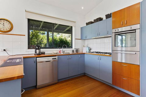 MERMAIDS ON MARENGO - Large Home With Wifi - Accommodation Bookings 2