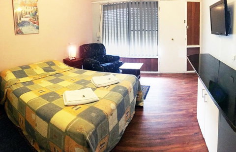 Merredin Olympic Motel - Accommodation Bookings 0