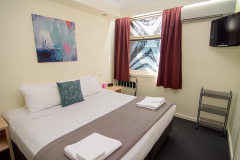 Miami Hotel Melbourne - Accommodation Bookings 1