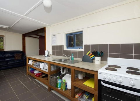 Mick's Beach Cottage - Seal Rocks Beachfront - Accommodation Bookings 2