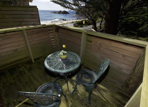 Mick's Beach Cottage - Seal Rocks Beachfront - Accommodation Bookings 1